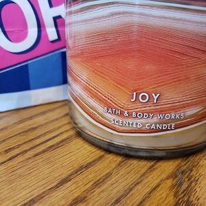 Bath & Body Works / WB JOY 3-Wick Candle *Retired